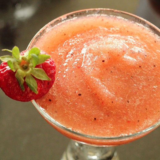 10 Low-Calorie Cocktail Recipes You'll Thank Us For
